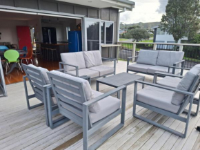 The Beach Bach, Waihi Beach